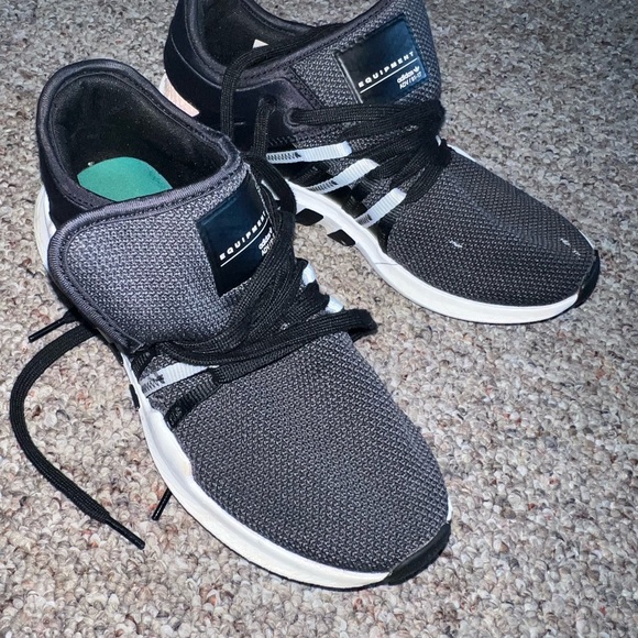 Adidas Equipment running athletic shoes 8.5 - Picture 13 of 15